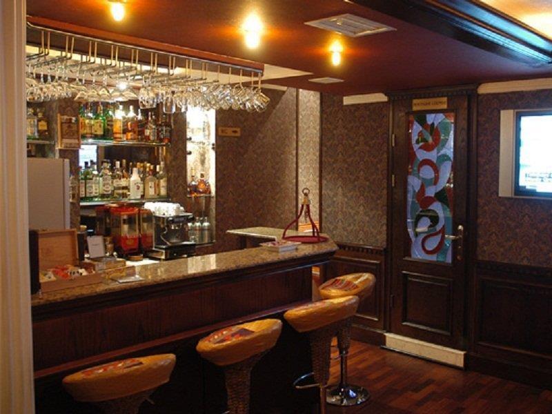 Boutique Palace Hotel Баку Экстерьер фото